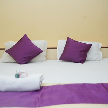 Hotel Nirmal Palace Kanpur Luaran gambar