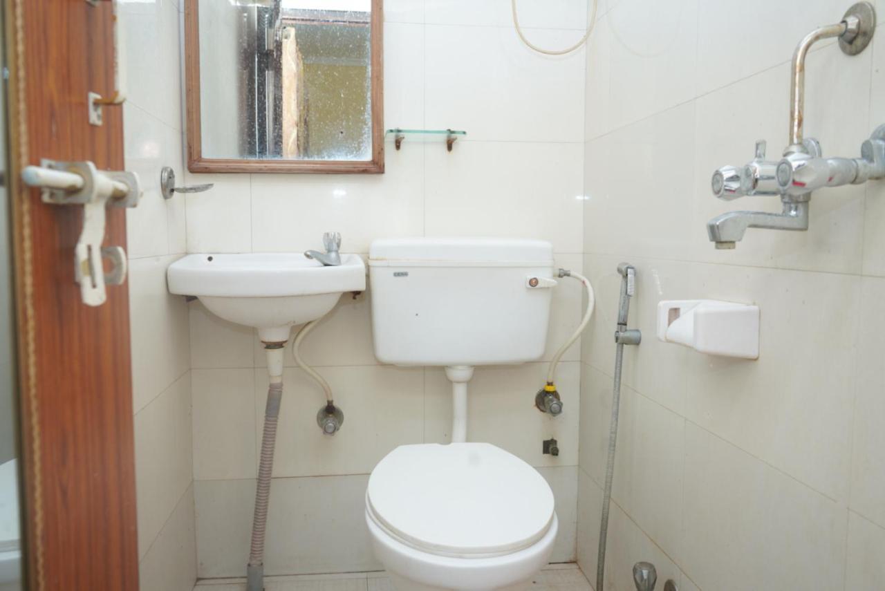 Hotel Nirmal Palace Kanpur Luaran gambar